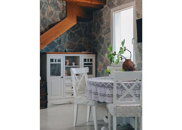 In With Swimming Pool 度假居 *