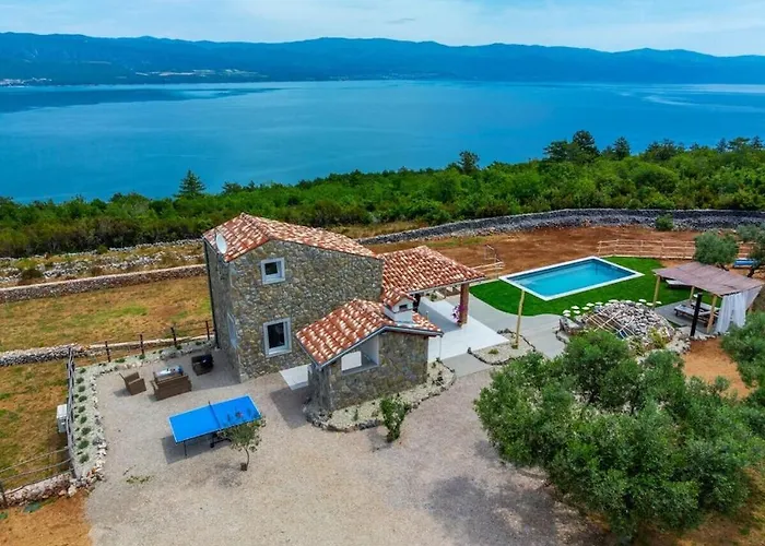 In With Swimming Pool 리시카