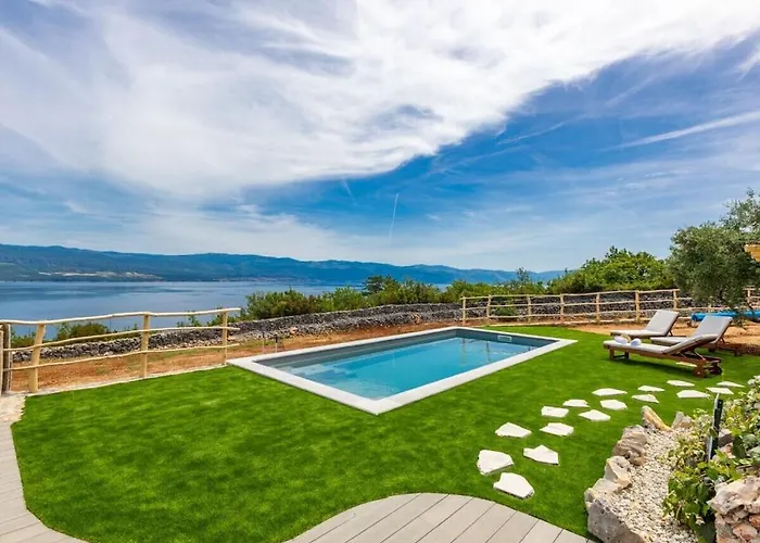 In With Swimming Pool 펜션 리시카