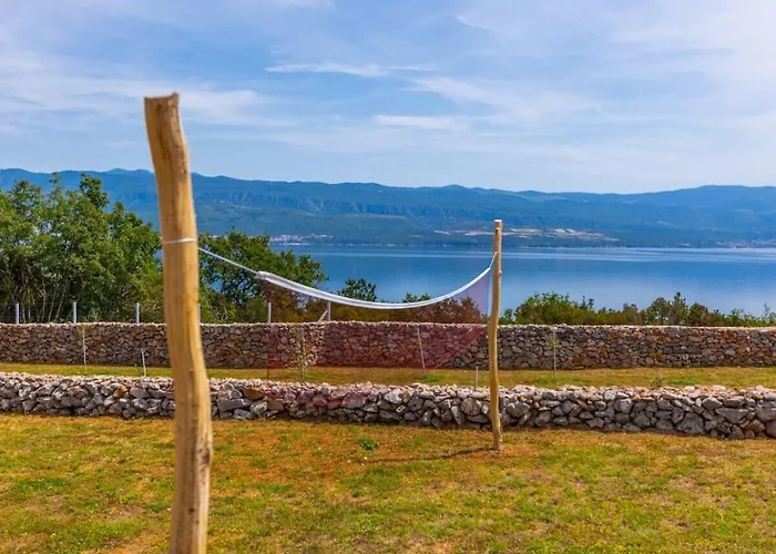 In With Swimming Pool